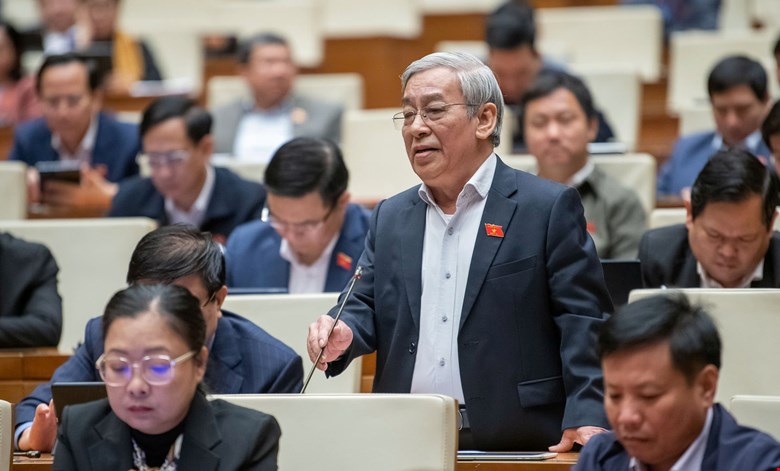 Đại biểu Quốc hội băn khoăn khi Thủ tướng phải quyết cả vấn đề bắn pháo hoa lễ hội- Ảnh 1. Đại biểu Quốc hội băn khoăn khi Thủ tướng phải quyết cả vấn đề bắn pháo hoa lễ hội- Ảnh 1.