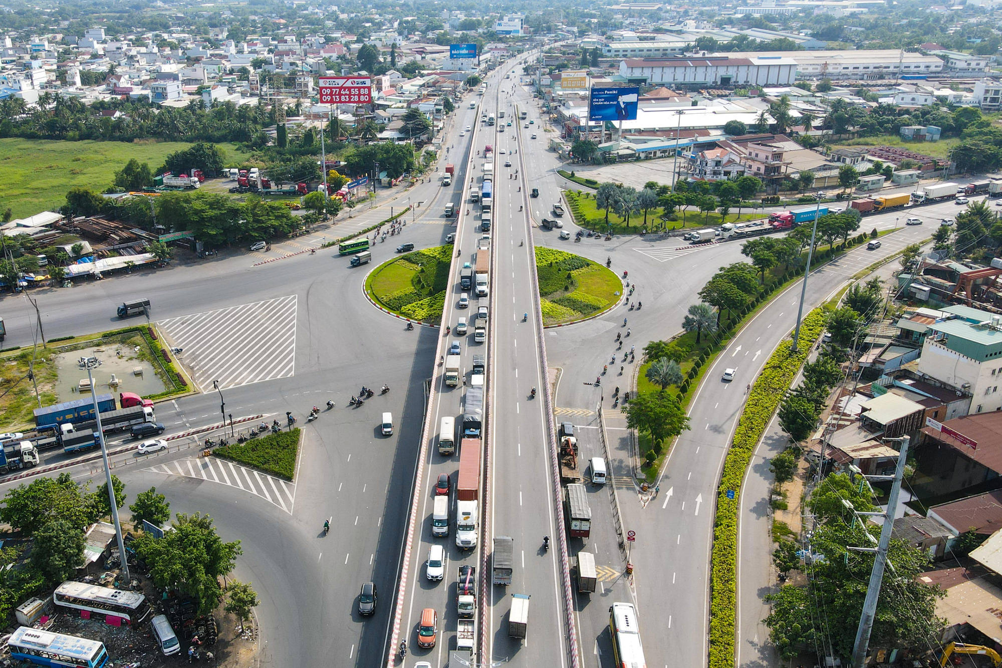 TP HCM tổ chức thi tuyển để tìm diện mạo mới cho Quốc lộ 1- Ảnh 1. TP HCM tổ chức thi tuyển để tìm diện mạo mới cho Quốc lộ 1- Ảnh 1.