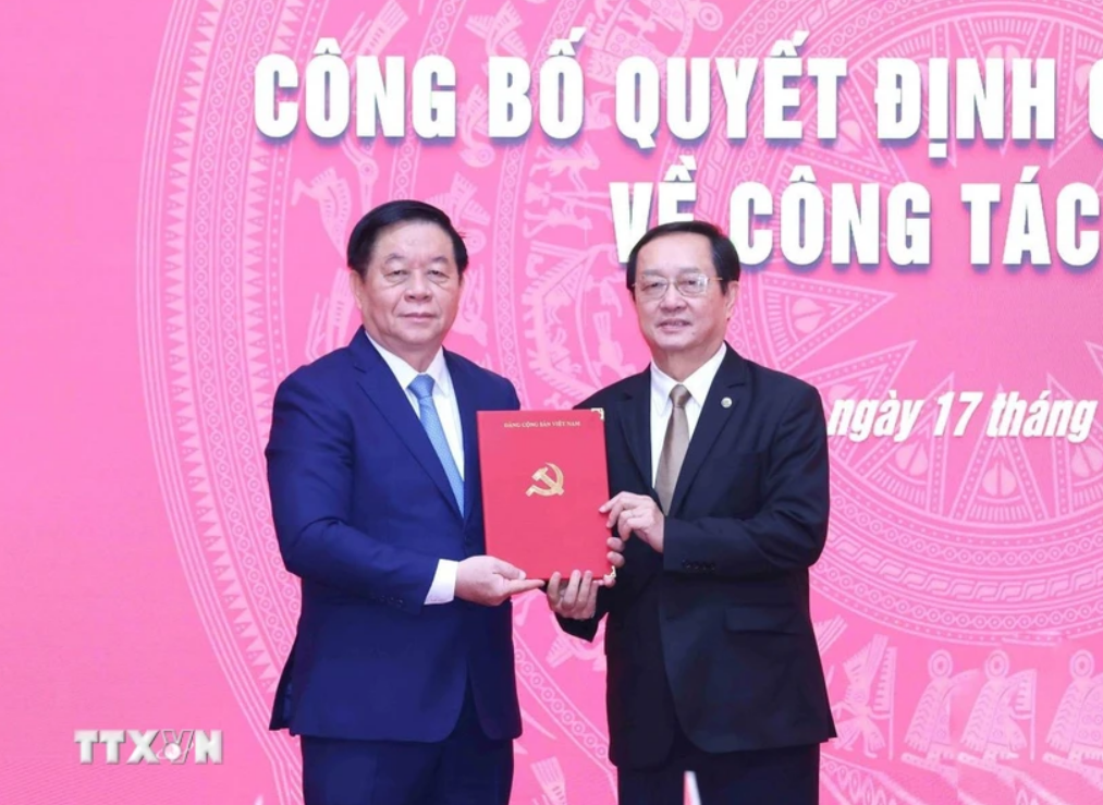Bộ trưởng Huỳnh Thành Đạt làm Phó Trưởng Ban Tuyên giáo và Dân vận Trung ương- Ảnh 1. Bộ trưởng Huỳnh Thành Đạt làm Phó Trưởng Ban Tuyên giáo và Dân vận Trung ương- Ảnh 1.