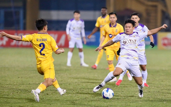 V-League 2025-2026: Nỗi lo của ứng viên vô địch - Ảnh 3.