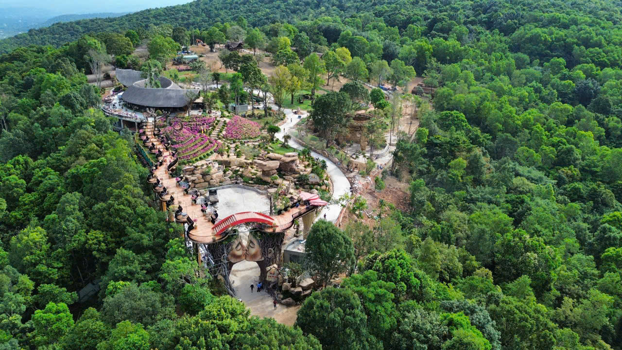 Крайний срок сноса незаконной туристической зоны на Фукуоке - Фото 1. Thời hạn cuối cùng phải phá dỡ khu du lịch không phép ở Phú Quốc- Ảnh 1.
