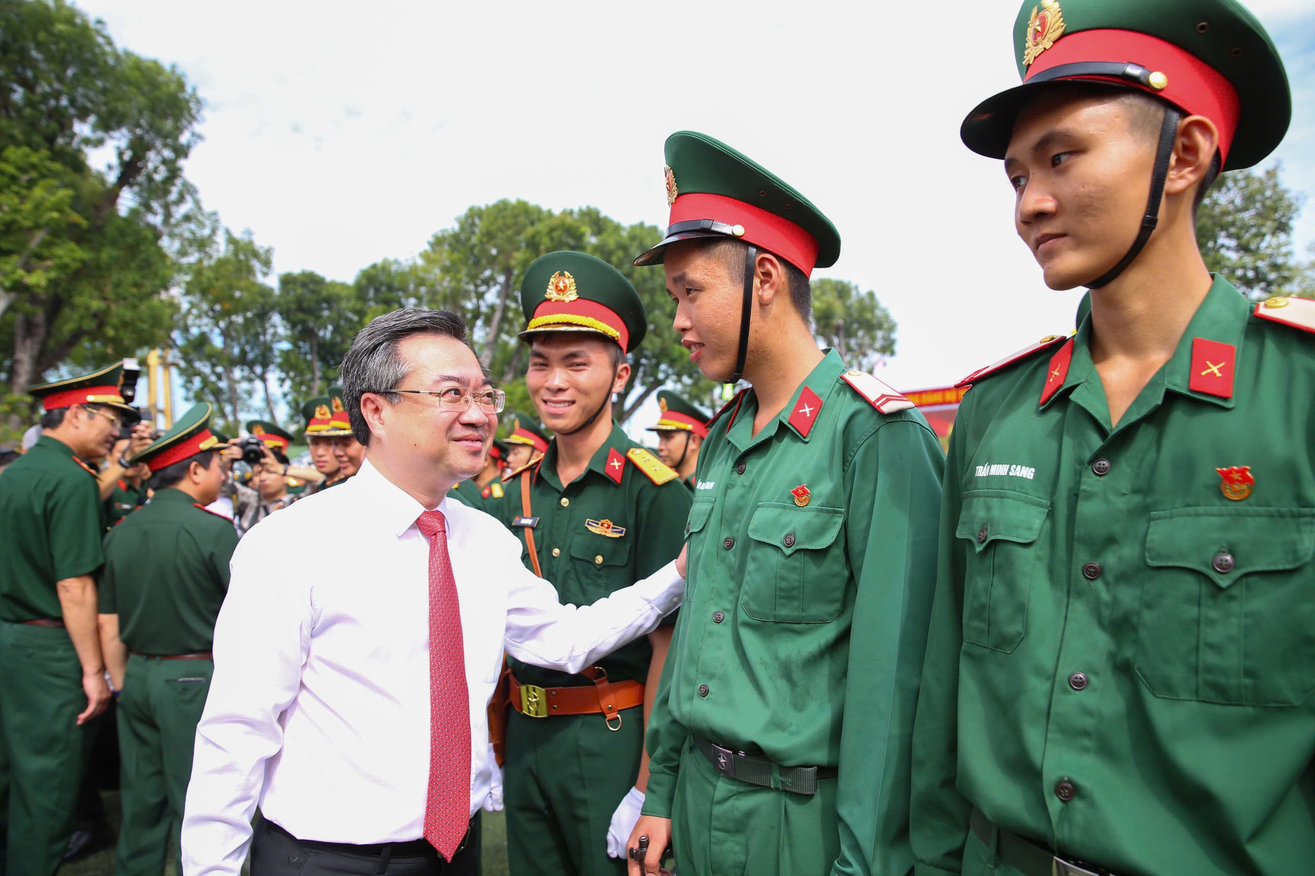 Hình ảnh hào hùng của Lực lượng vũ trang TP HCM trong lễ ra quân huấn luyện- Ảnh 23.