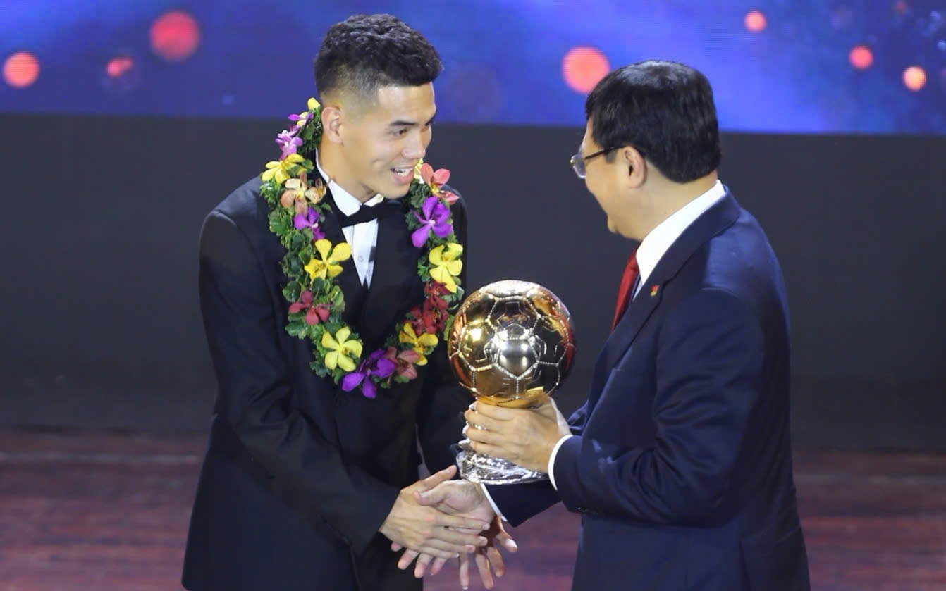 Quả bóng vàng Việt Nam 2025: Dấu mốc 30 năm tôn vinh những ngôi sao bóng đá - Ảnh 8.