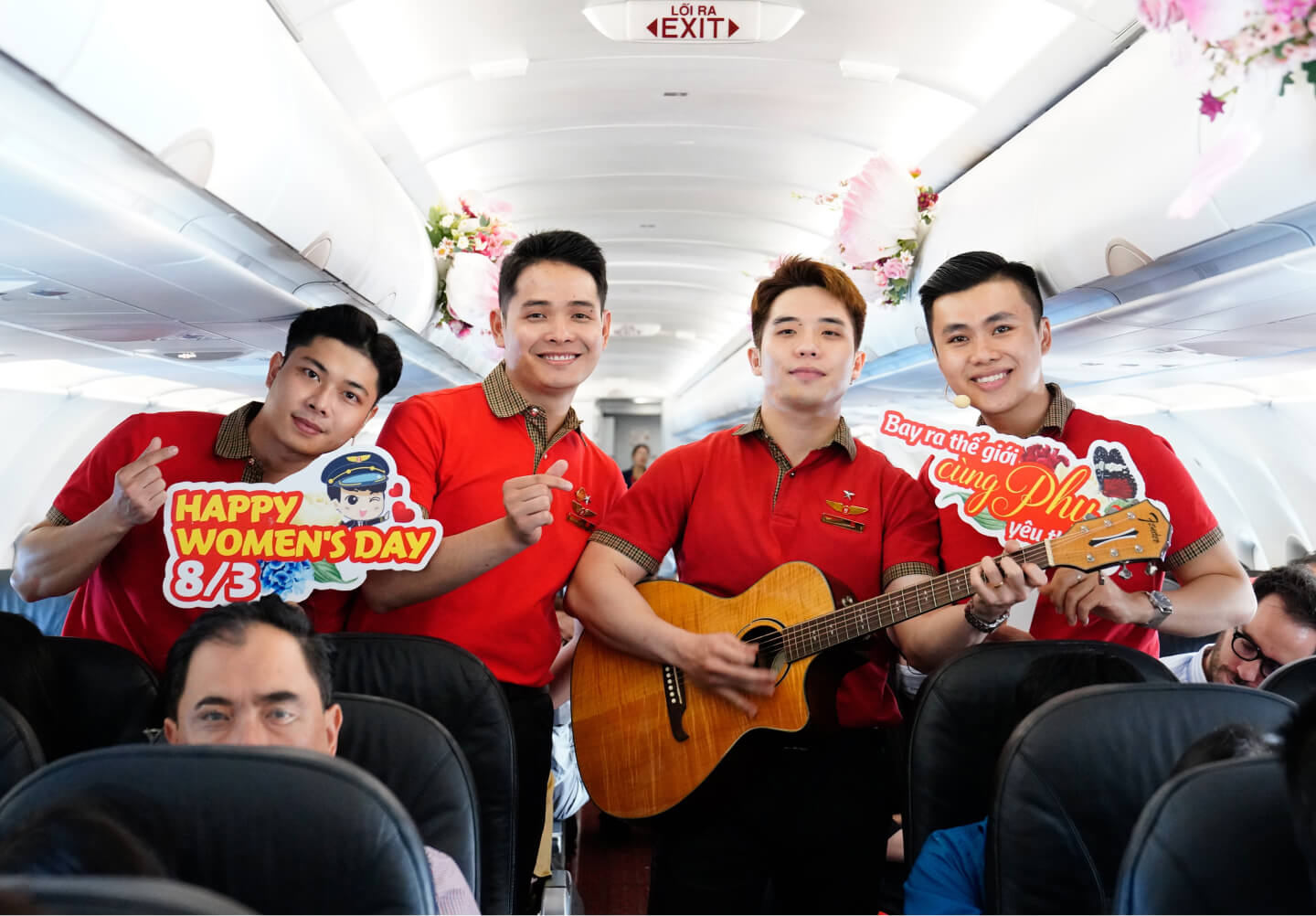 Mừng 8-3, cùng Vietjet bay khắp thế giới với người phụ nữ yêu thương của bạn- Ảnh 1.