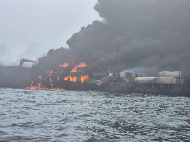 Tessaron_News @Tessaronnews The U.S.-flagged oil/chemical tanker Stena Immaculate is on fire fire after being struck by the Portugal-flagged container ship Solong while at anchor off the Humber Estuary in the United Kingdom. Search and rescue helicopters were dispatched to the scene to assist.