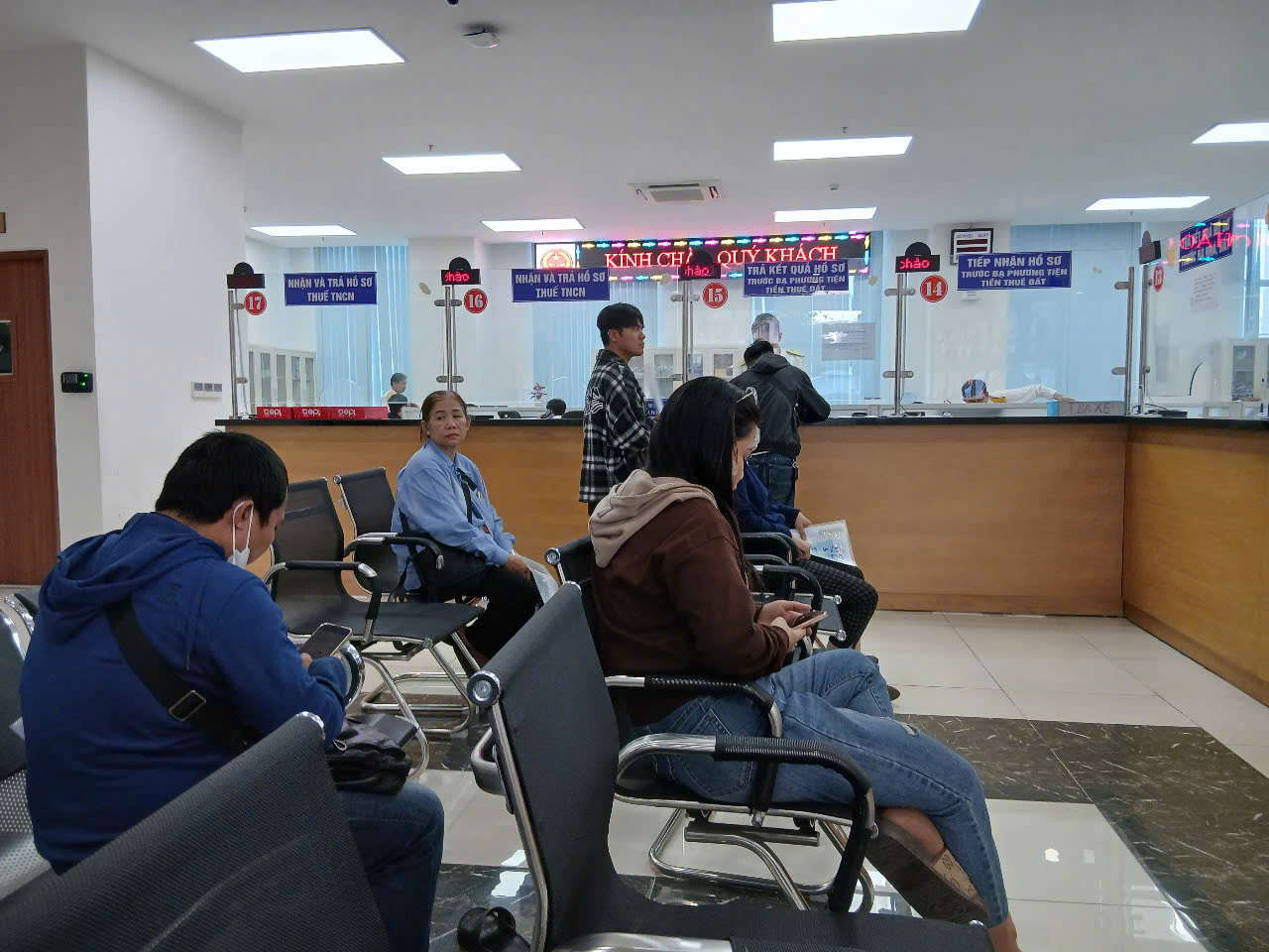 إيقاف تطبيق eTax Mobile للضرائب مؤقتًا - الصورة 1 Tạm dừng ứng dụng thuế eTax Mobile- Ảnh 1.