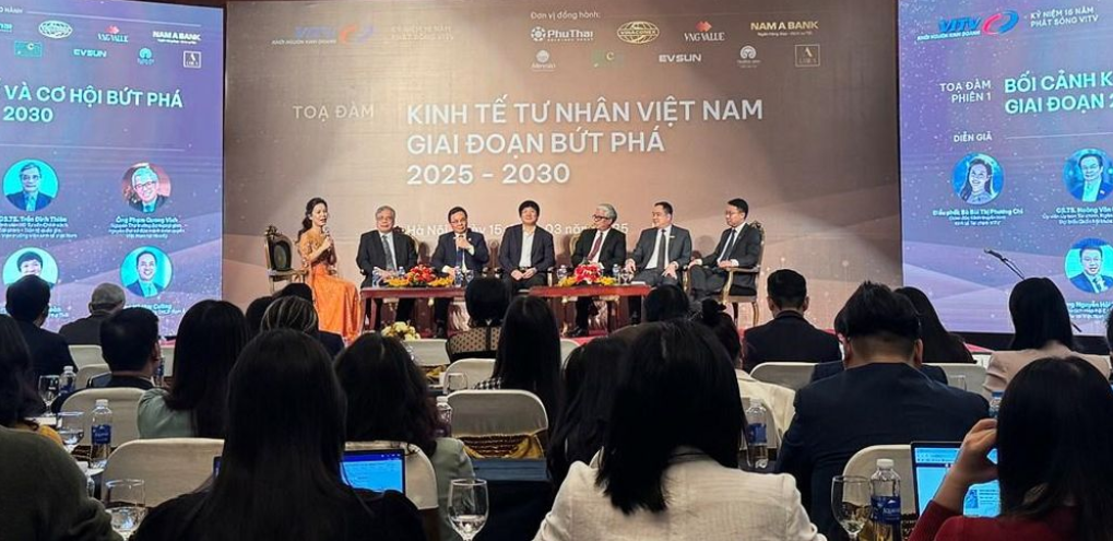 PGS-TS Trần Đình Thiên: Đây là thời đại của doanh nghiệp PGS-TS Trần Đình Thiên: Đây là thời đại của doanh nghiệp