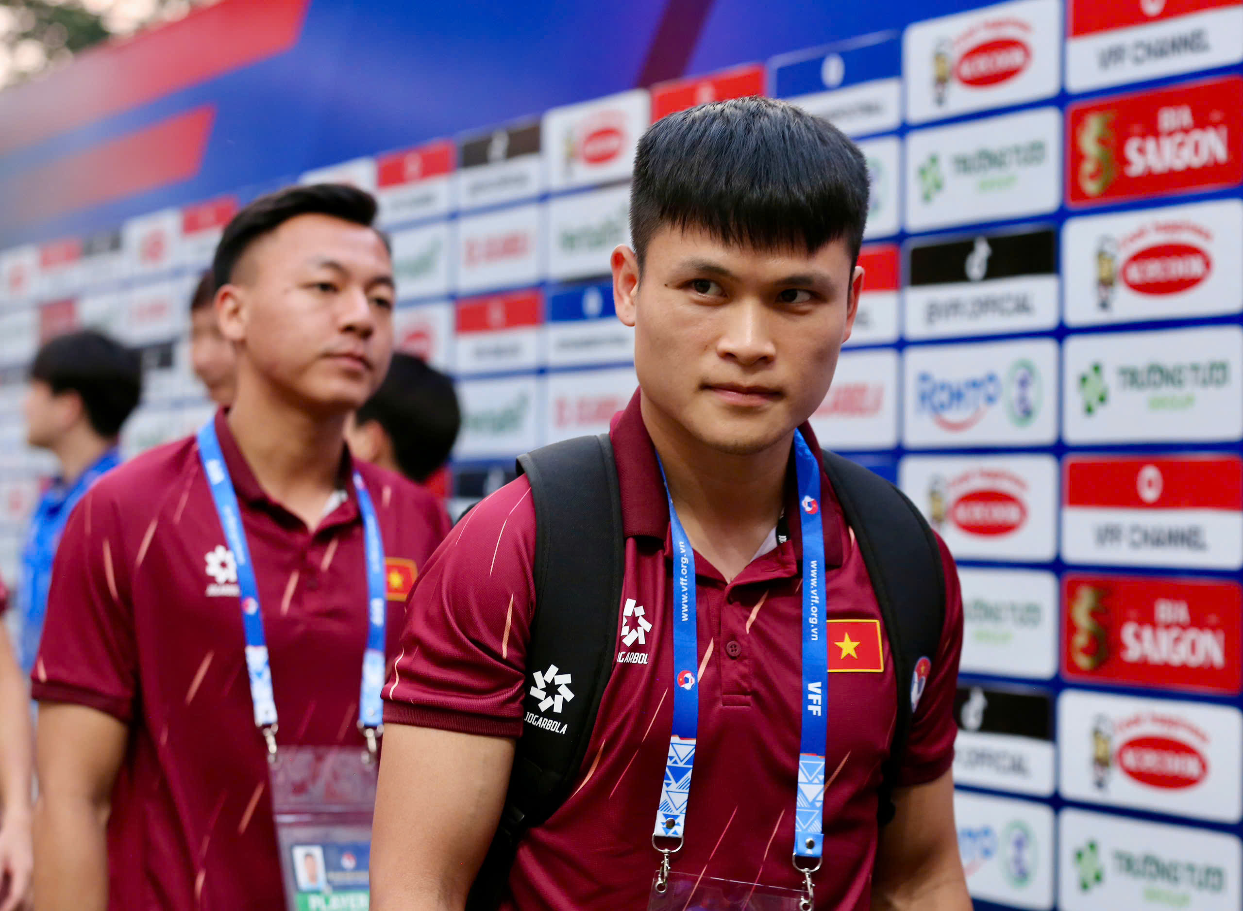 Khán giả Bình Dương "nhuộm màu" sân Gò Đậu, cổ vũ tuyển Việt Nam- Ảnh 10. Khán giả Bình Dương "nhuộm màu" sân Gò Đậu, cổ vũ tuyển Việt Nam- Ảnh 10.