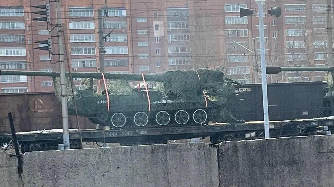 M1989s on a train in Russia.