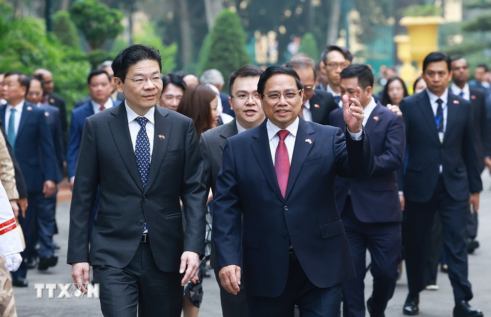 Thủ tướng Phạm Minh Chính chủ trì Lễ đón Thủ tướng Singapore và Phu nhân- Ảnh 13. Thủ tướng Phạm Minh Chính chủ trì Lễ đón Thủ tướng Singapore và Phu nhân- Ảnh 13.
