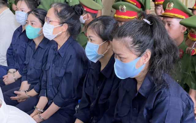 Công ty Vàng bạc đá qúy bị phạt 1 , 8 tỉ đồng vì vi phạm pháp luật - Ảnh 2. Công ty Vàng bạc đá qúy bị phạt 1 , 8 tỉ đồng vì vi phạm pháp luật - Ảnh 2.