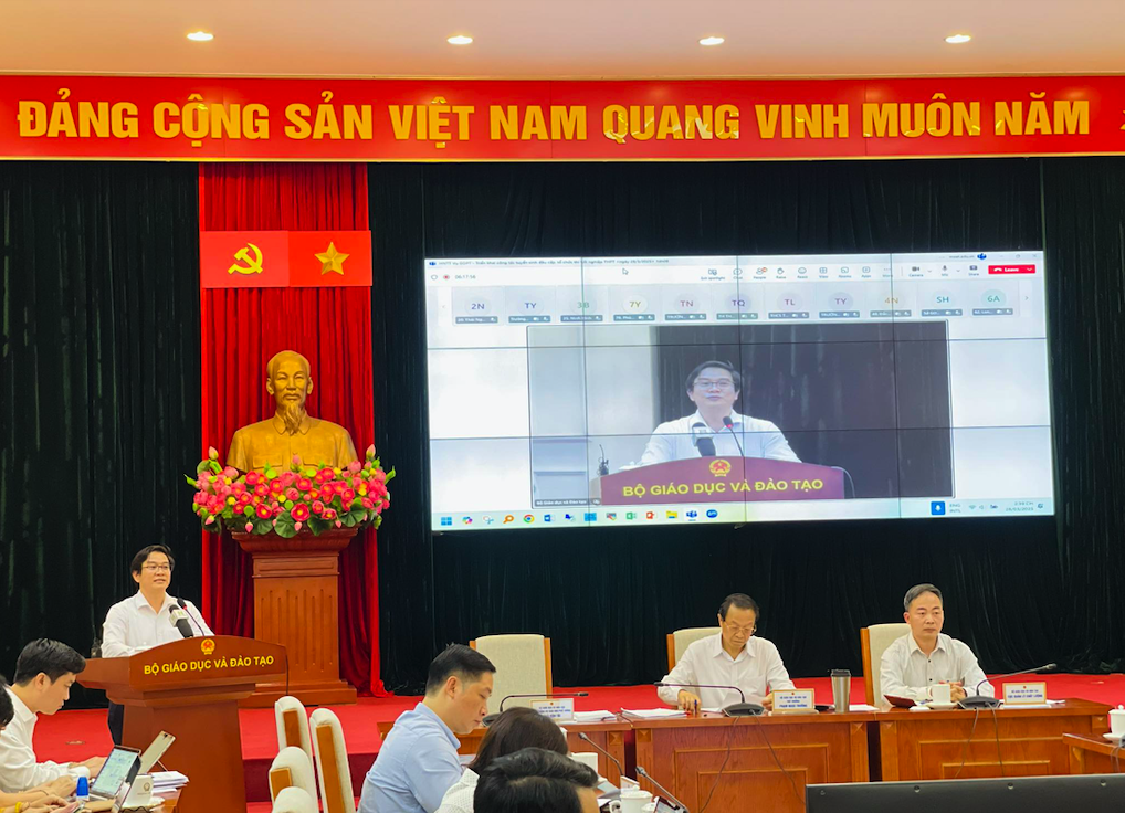 19 provinces « ignorent » la demande du ministère de l’Éducation et de la Formation de rendre compte des enseignements et des apprentissages supplémentaires - Photo 1. 19 tỉnh