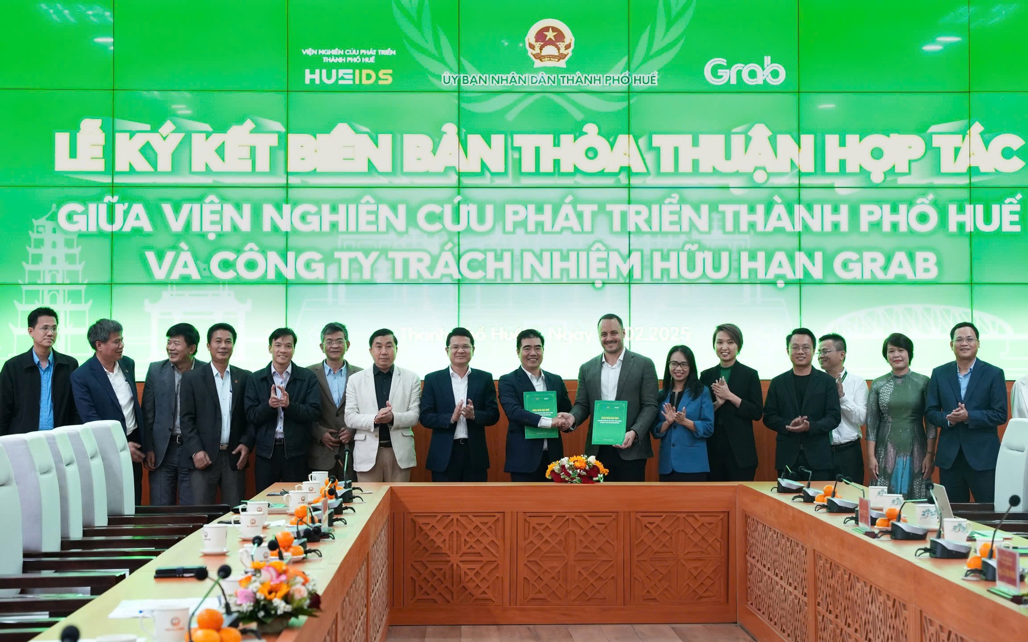 TP Huế và Grab Việt Nam hợp tác thúc đẩy chuyển đổi số