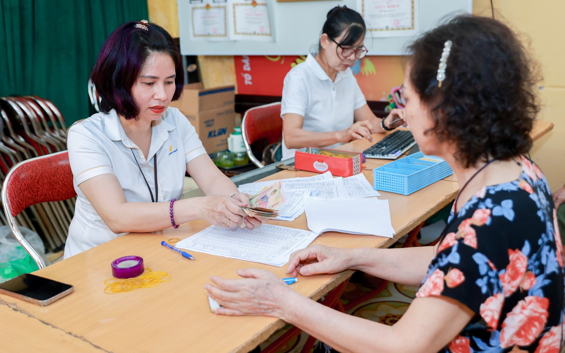 Đề nghị hỗ trợ viên chức khi mất việc do sắp xếp - Ảnh 1.