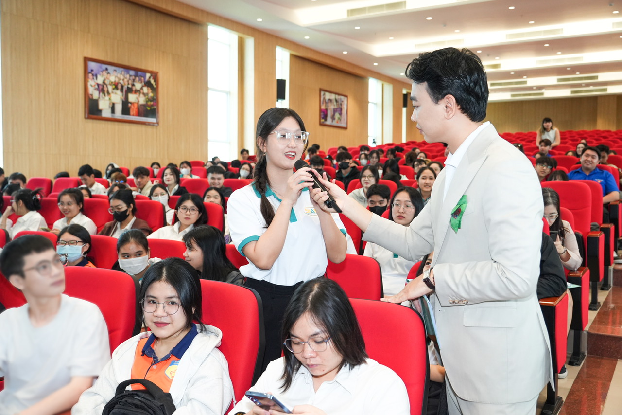 HEINEKEN Việt Nam tiếp tục lan tỏa thông điệp “Đã uống rượu bia thì không lái xe”- Ảnh 2. HEINEKEN Việt Nam tiếp tục lan tỏa thông điệp “Đã uống rượu bia thì không lái xe”- Ảnh 2.