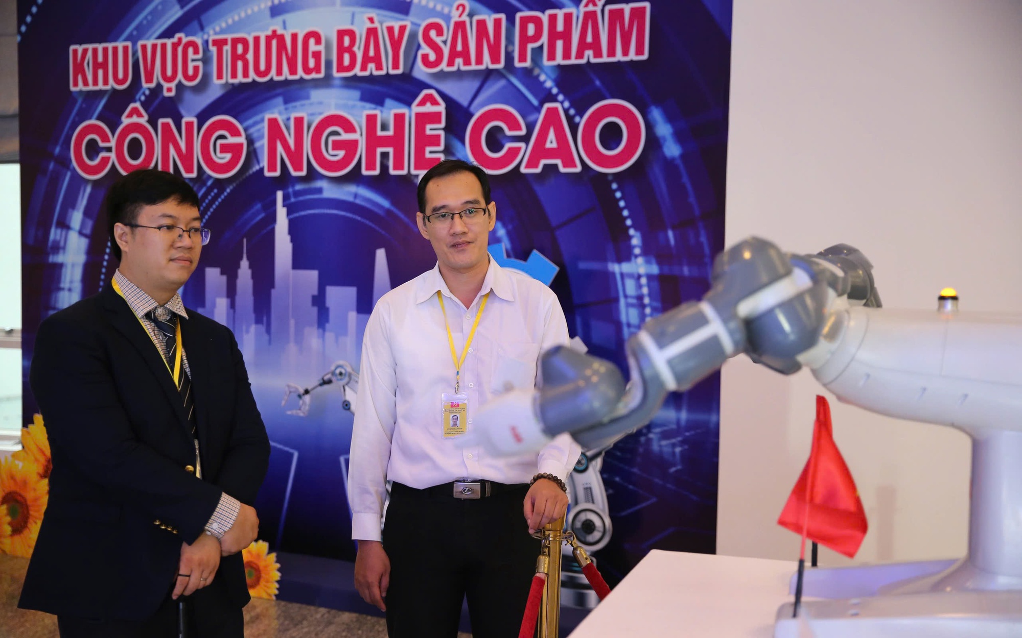 TP HCM: Xóa bỏ mọi rào cản trong phát triển khoa học, công nghệ