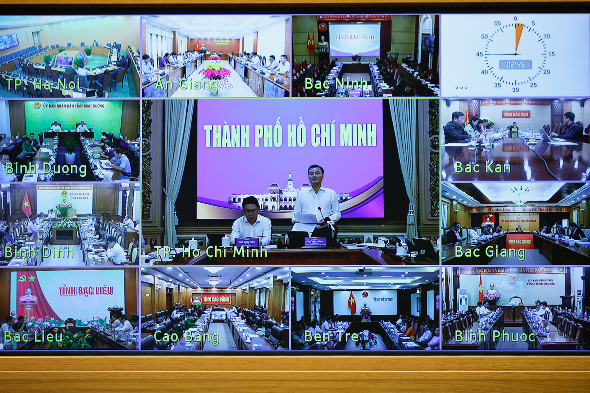Thủ tướng yêu cầu cắt giảm ít nhất 30% thủ tục hành chính liên quan nhà ở xã hội- Ảnh 2. Thủ tướng yêu cầu cắt giảm ít nhất 30% thủ tục hành chính liên quan nhà ở xã hội- Ảnh 2.