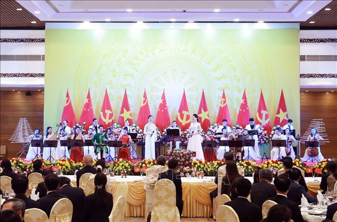 Chiêu đãi chào mừng Tổng Bí thư, Chủ tịch nước Trung Quốc Tập Cận Bình- Ảnh 9. Chiêu đãi chào mừng Tổng Bí thư, Chủ tịch nước Trung Quốc Tập Cận Bình- Ảnh 9.
