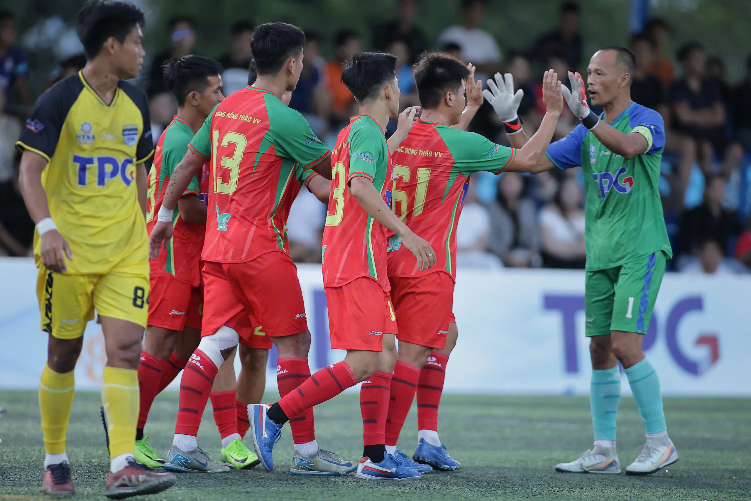 Hoàng Nông Thảo Vy vô địch Ta Pha Cup 2025, lấy 100 triệu đồng tiền thưởng- Ảnh 1. Hoàng Nông Thảo Vy vô địch Ta Pha Cup 2025, lấy 100 triệu đồng tiền thưởng- Ảnh 1.