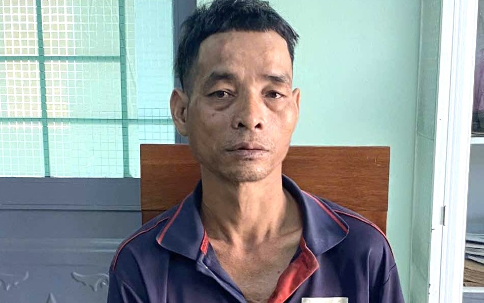 Nửa đêm, người phụ nữ trốn trong nghĩa địa vì bị chồng đánh - Ảnh 2.