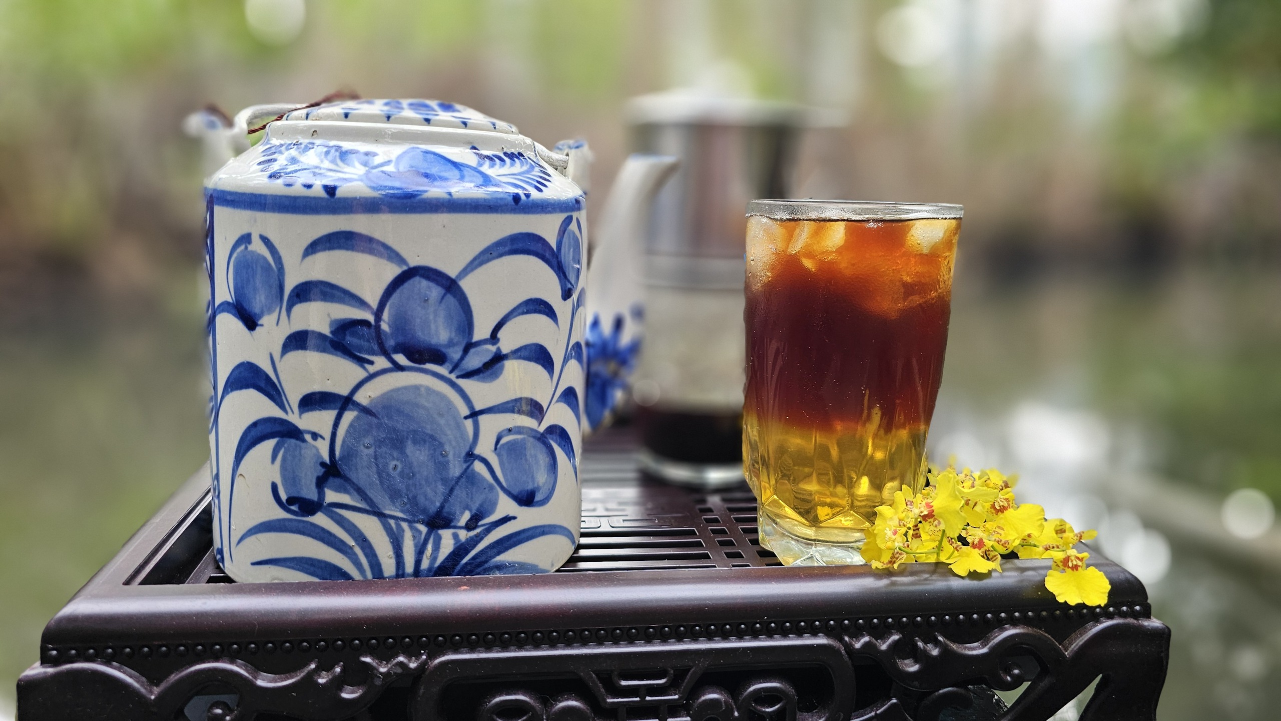 តែចម្រុះនៅតំបន់ភាគនិរតីនៃប្រទេសវៀតណាម Ly trà lai ở miền Tây Nam bộ