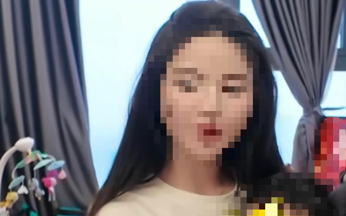 Bộ Công Thương đang phối hợp xử lý vụ một người nổi tiếng trên mạng xã hội bị tố bán hàng lậu- Ảnh 2.