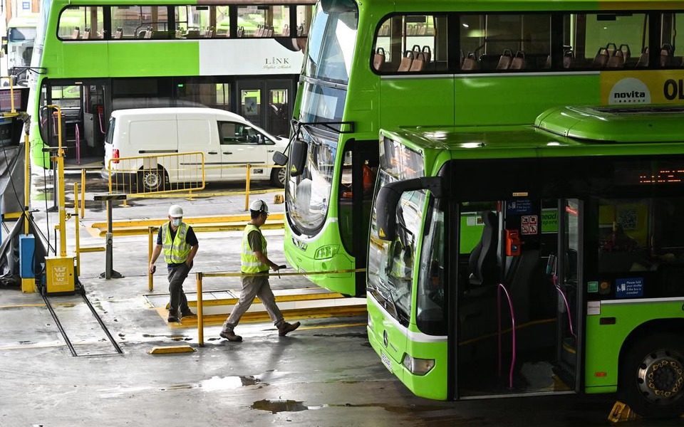 Bước tiến xe buýt điện của Singapore