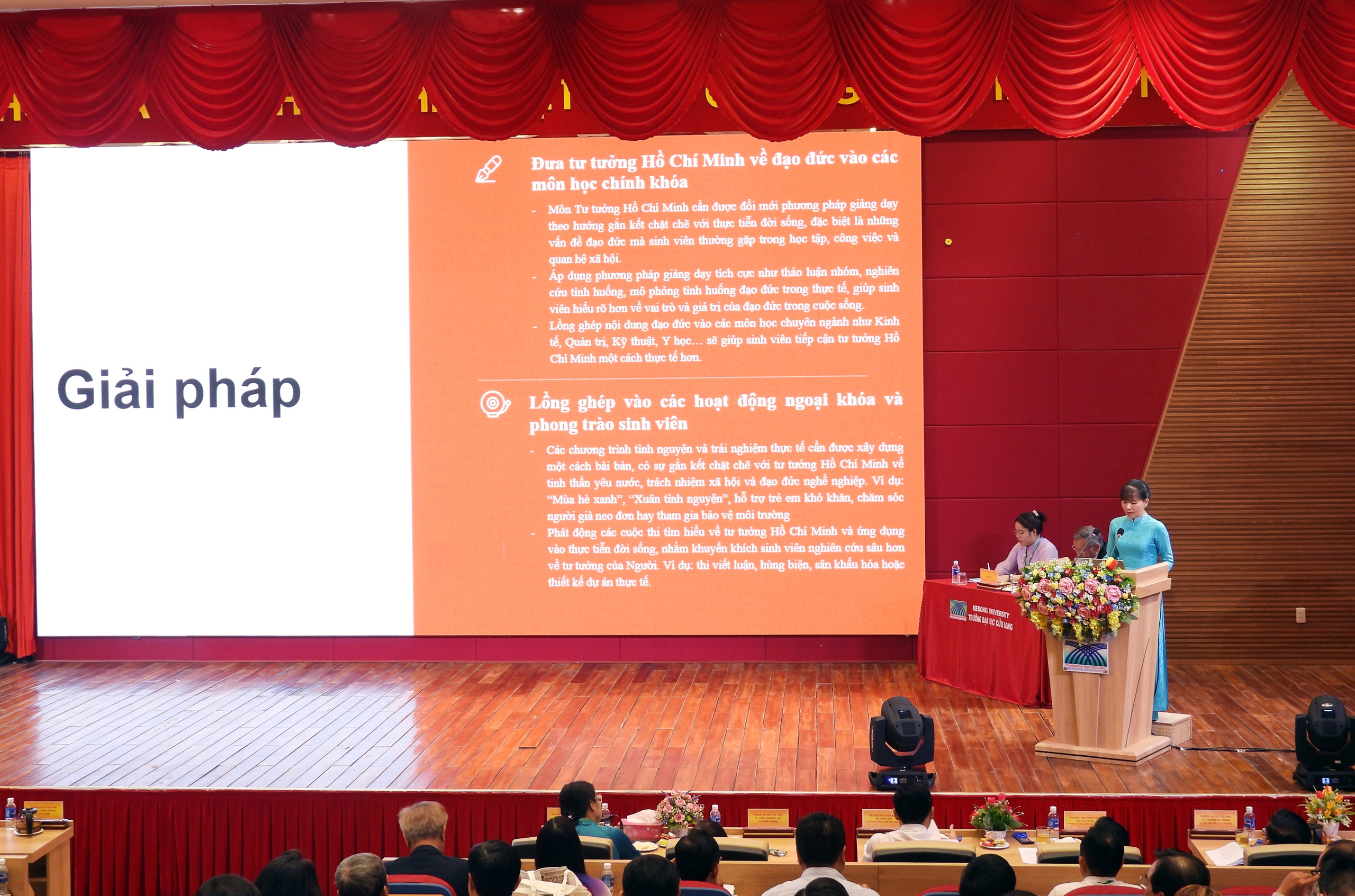 Университет Кыулонг организовал национальную научную конференцию по инновациям в преподавании и обучении - Фото 4. Trường ĐH Cửu Long tổ chức hội thảo khoa học quốc gia về đổi mới giảng dạy, học tập- Ảnh 4.