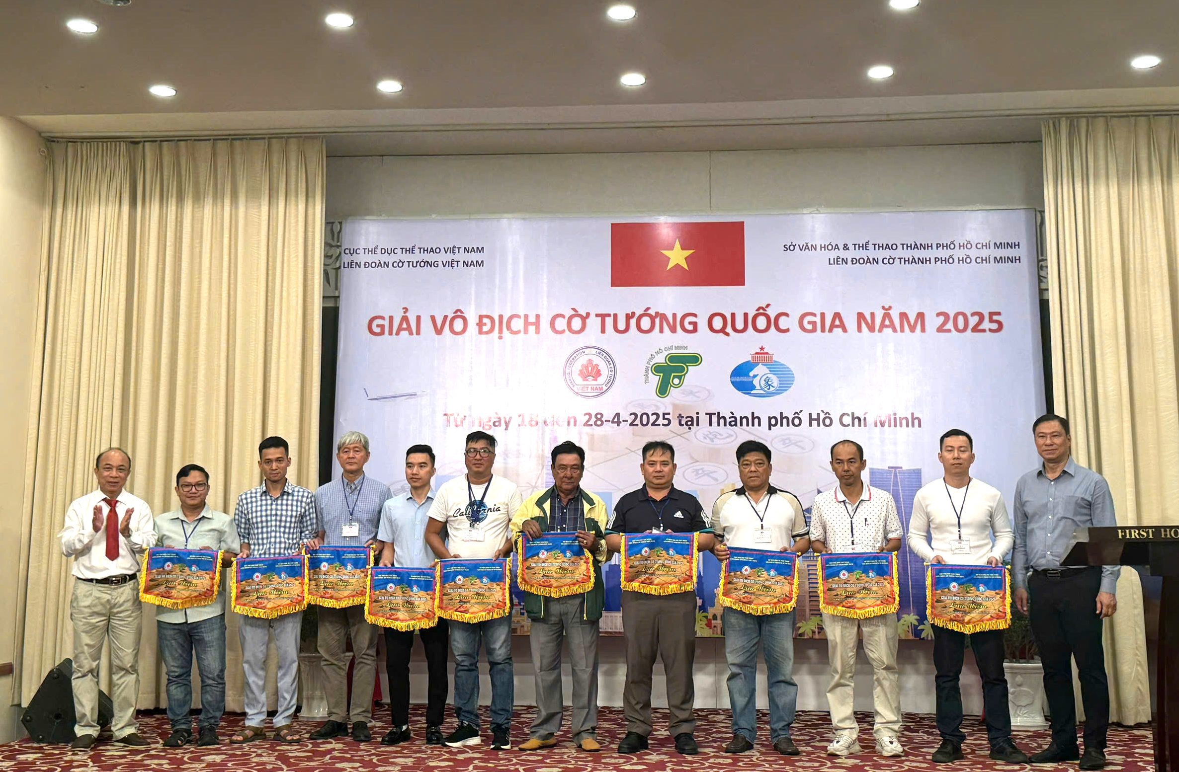 전국 체스 선수권 대회는 최고의 선수들을 한자리에 모읍니다 - 사진 1. Giải Cờ tướng vô địch quốc gia hội tụ cao thủ- Ảnh 1.