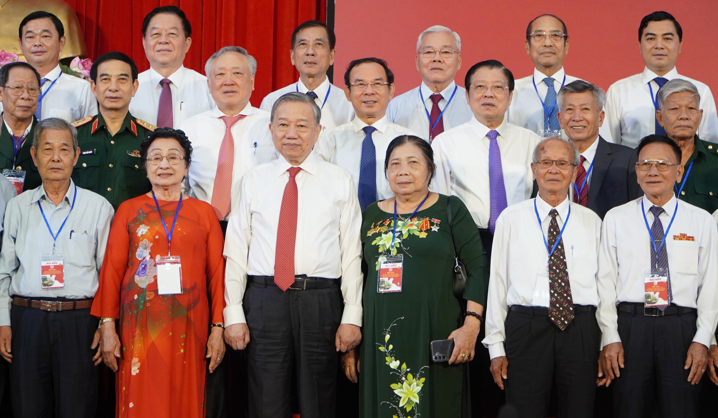 Tổng Bí thư Tô Lâm: TP HCM cần nỗ lực nhiều, nhanh, quyết liệt, mạnh mẽ hơn nữa- Ảnh 2. Tổng Bí thư Tô Lâm: TP HCM cần nỗ lực nhiều, nhanh, quyết liệt, mạnh mẽ hơn nữa- Ảnh 2.