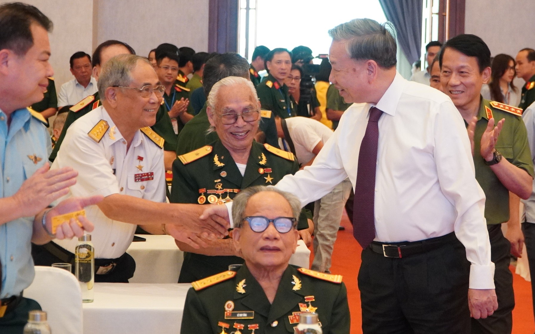 Tổng Bí thư Tô Lâm: Đại hội Đảng bộ Quân đội phải thật sự là Đại hội mẫu mực, tiêu biểu, trí tuệ- Ảnh 4.