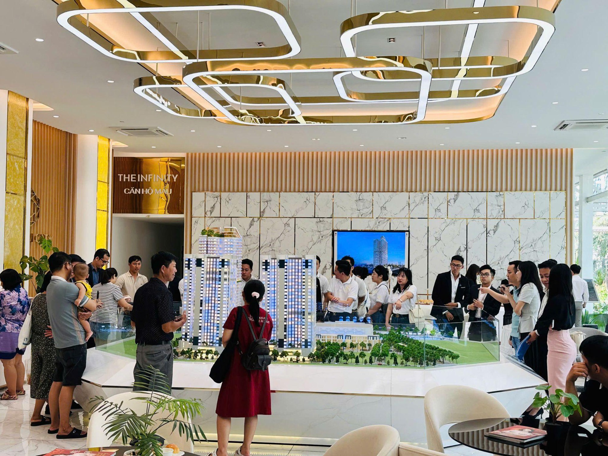Chủ đầu tư The Infinity tặng căn hộ cho khách hàng- Ảnh 2. Chủ đầu tư The Infinity tặng căn hộ cho khách hàng- Ảnh 2.