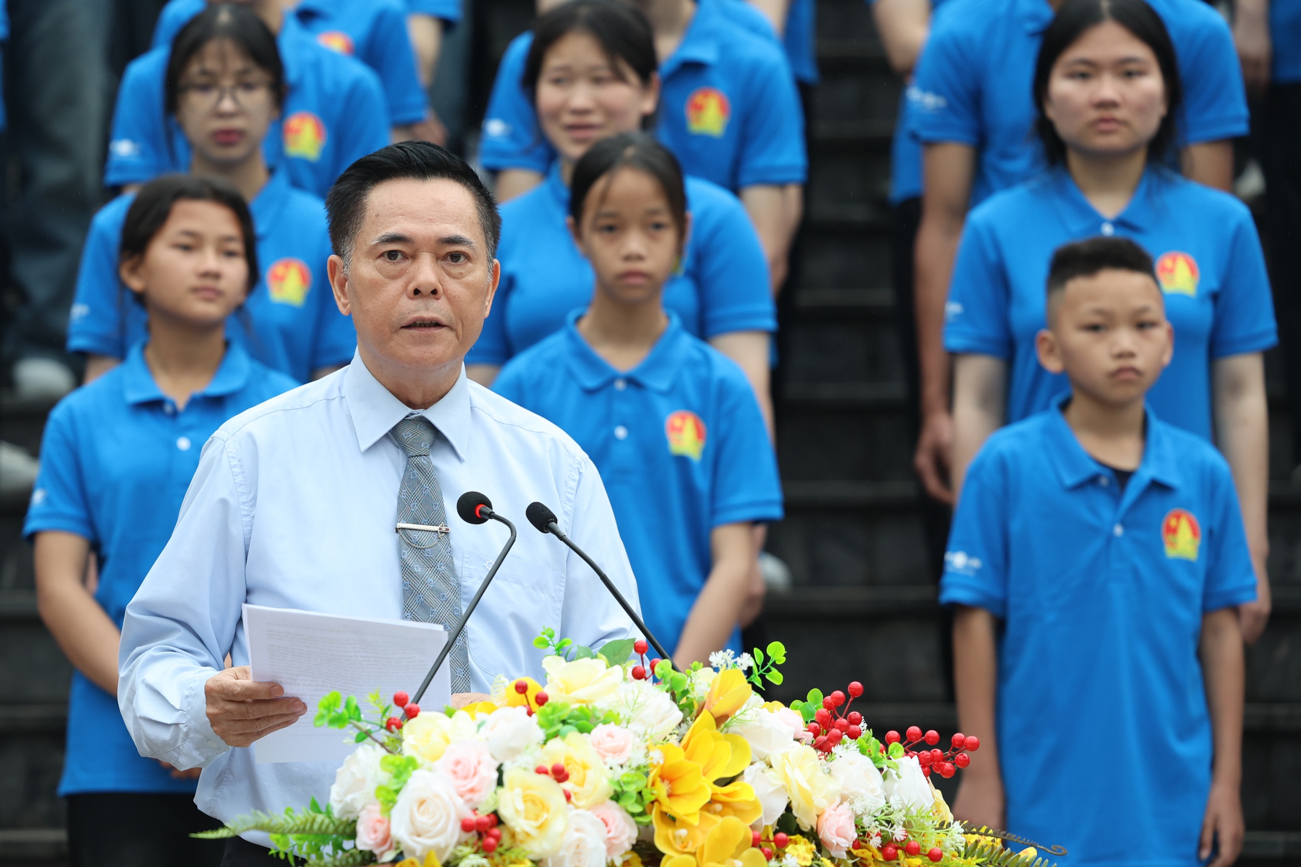 Xác lập Kỷ lục Việt Nam: 500 học sinh chào cờ tại Cột mốc Km0 - Đường Hồ Chí Minh- Ảnh 10. Xác lập Kỷ lục Việt Nam: 500 học sinh chào cờ tại Cột mốc Km0 - Đường Hồ Chí Minh- Ảnh 10.