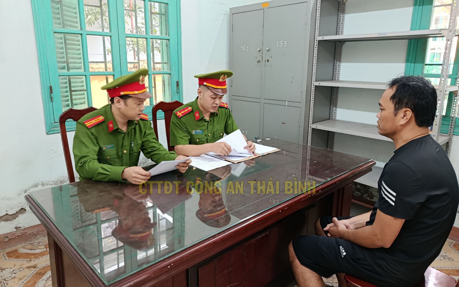 Bình Định: Tạm đình chỉ chủ tịch xã buông lỏng quản lý khoáng sản trái phép - Ảnh 2.