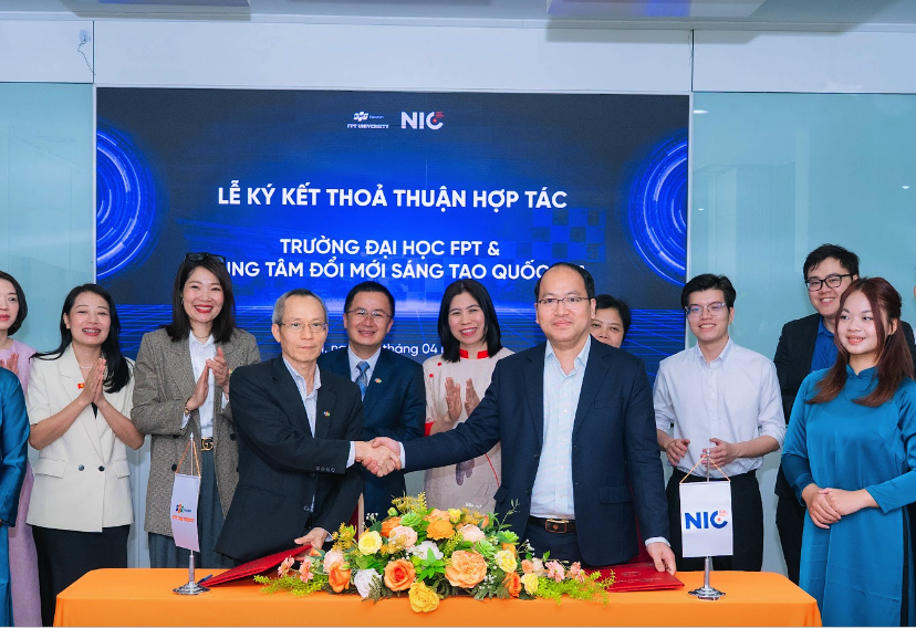 Förderung studentischen Unternehmertums direkt in der Schule - Foto 1. Tiếp sức sinh viên khởi nghiệp ngay tại trường học- Ảnh 1.