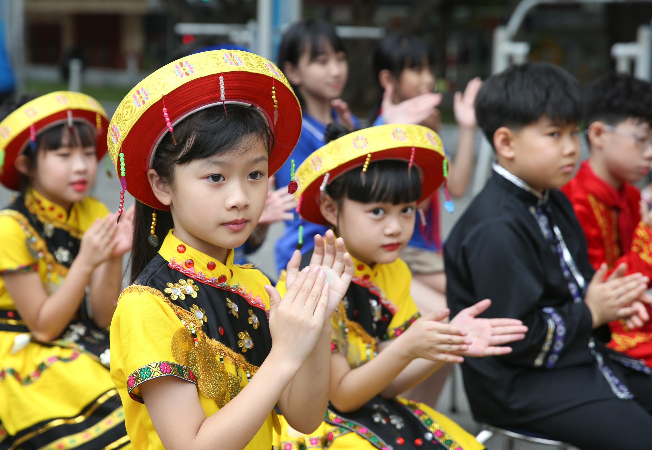 Trao tặng khu vui chơi thiếu nhi tại Cao Bằng- Ảnh 5. Trao tặng khu vui chơi thiếu nhi tại Cao Bằng- Ảnh 5.