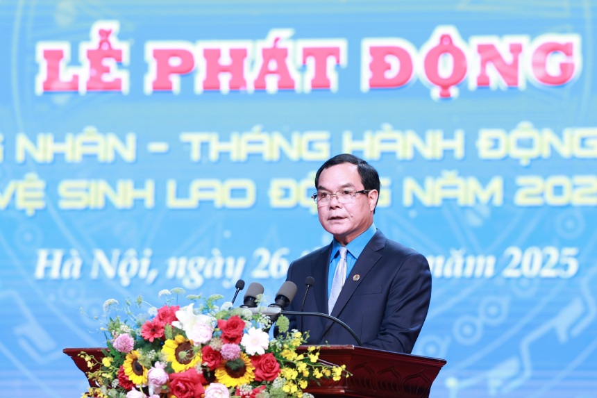 Hoàn thiện chính sách, bảo vệ quyền lợi người lao động- Ảnh 4. Hoàn thiện chính sách, bảo vệ quyền lợi người lao động- Ảnh 4.