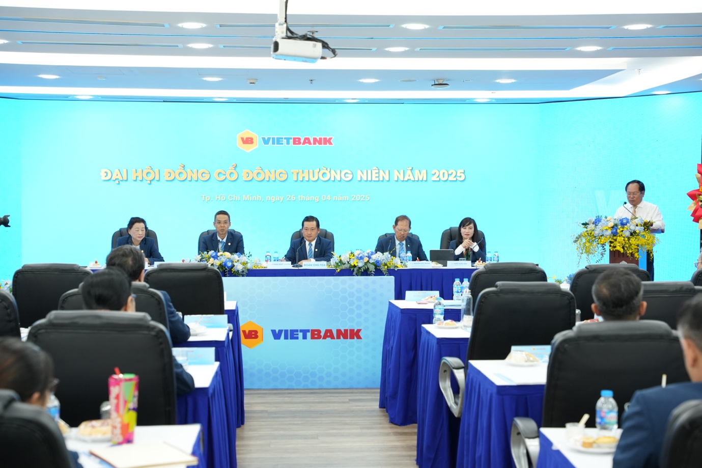 Vietbank đặt mục tiêu tăng vốn điều lệ lên 10.919 tỉ đồng- Ảnh 2. Vietbank đặt mục tiêu tăng vốn điều lệ lên 10.919 tỉ đồng- Ảnh 2.