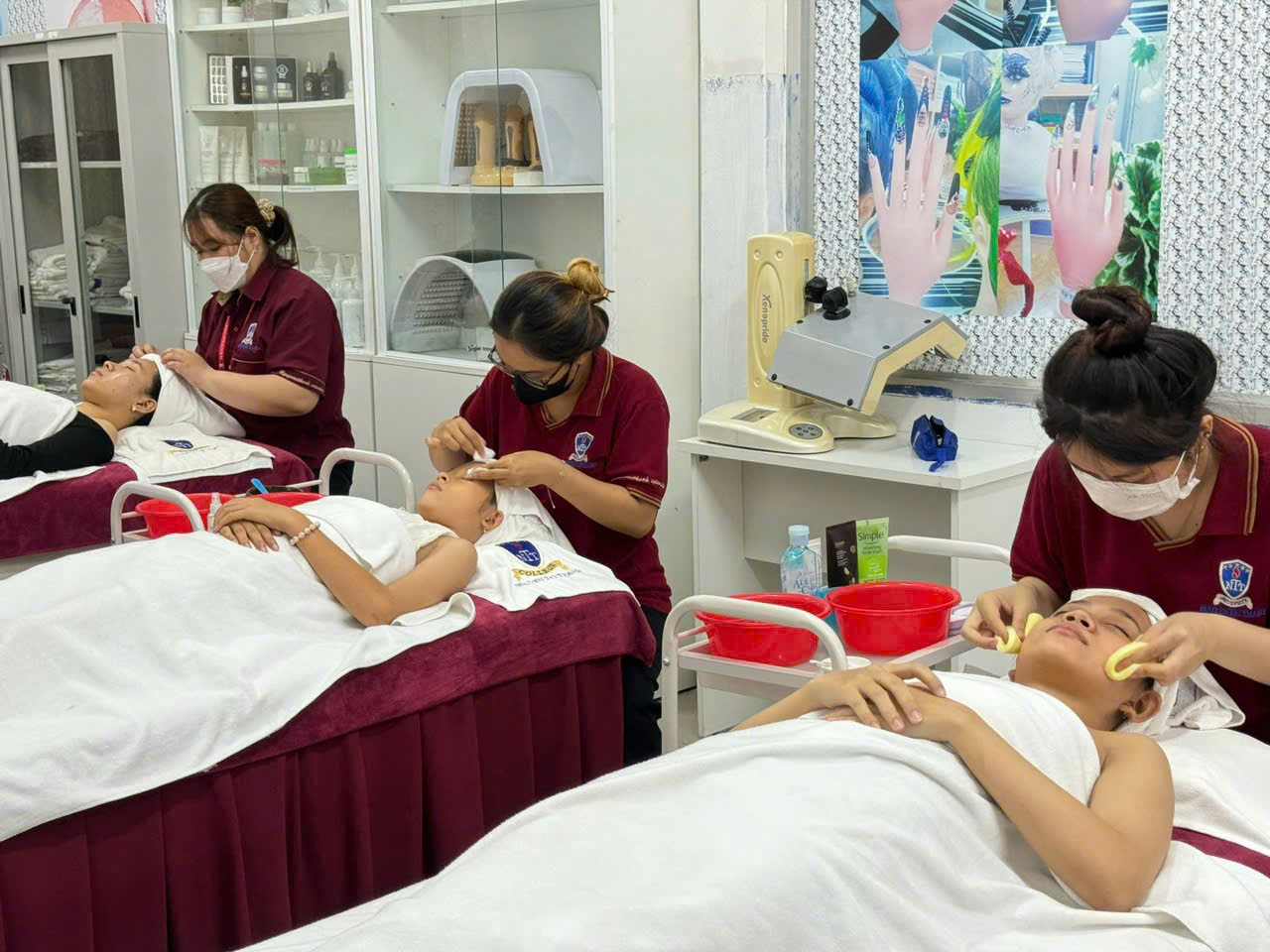 Latihan vokasional selepas gred 9: Pilihan baharu dengan kebolehgunaan yang tinggi - Foto 1. Học nghề sau lớp 9: Lựa chọn mới, ứng dụng cao- Ảnh 1.