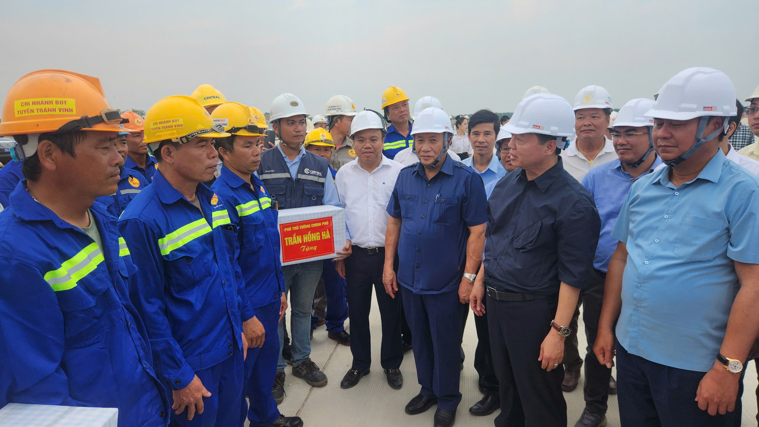Kiểm tra thực tế 2 dự án trọng điểm, Phó Thủ tướng Trần Hồng Hà lưu ý Quảng Trị nhiều đầu việc - Ảnh 2. Kiểm tra thực tế 2 dự án trọng điểm, Phó Thủ tướng Trần Hồng Hà lưu ý Quảng Trị nhiều đầu việc - Ảnh 2.