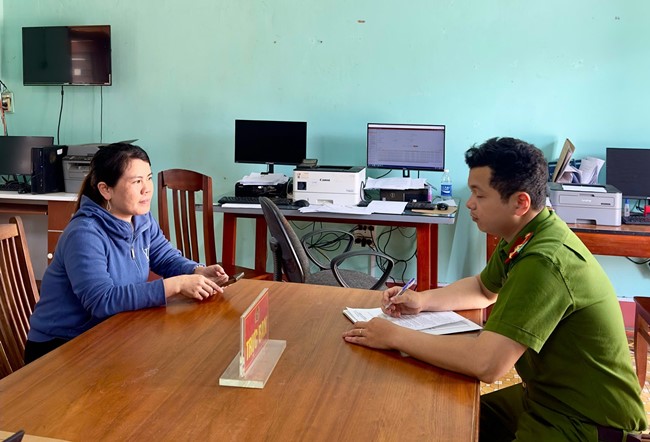 Nhận được 300 triệu đồng chuyển nhầm, người phụ nữ liền tìm cách trả lại - Ảnh 1.