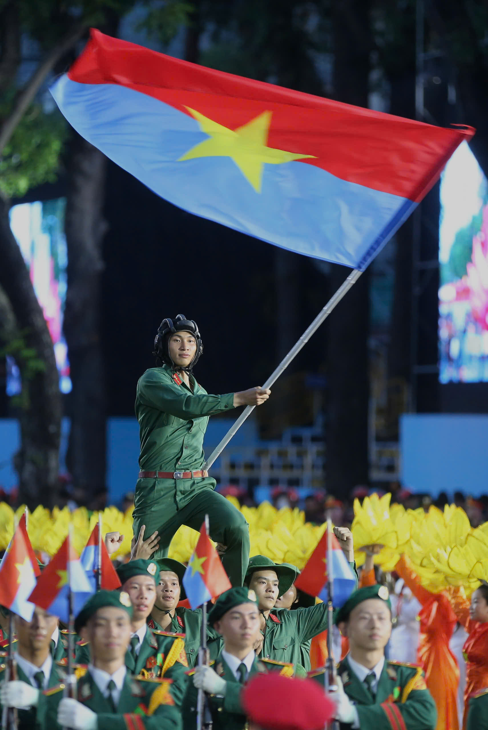 Tổng tuyển cử để thống nhất hoàn toàn- Ảnh 1. Tổng tuyển cử để thống nhất hoàn toàn- Ảnh 1.