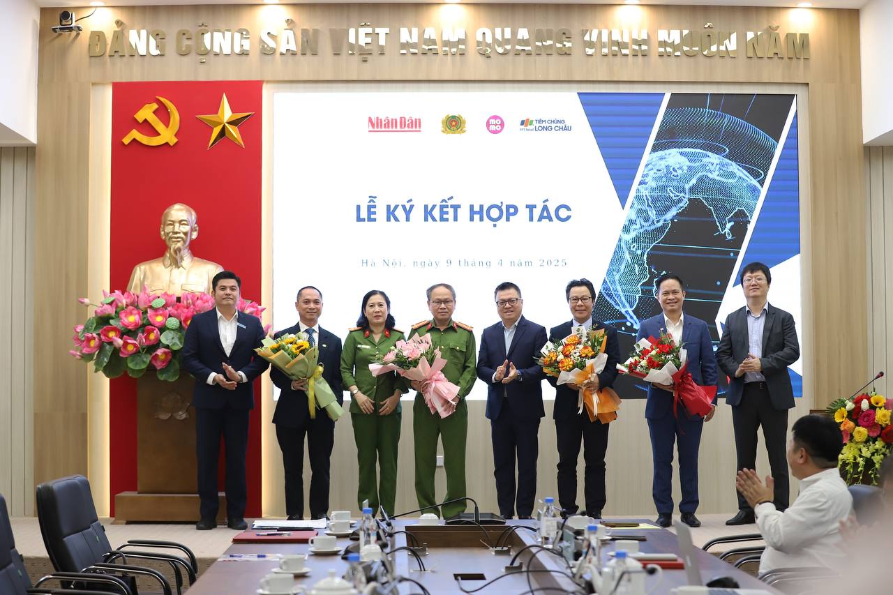 Báo Nhân Dân đồng hành cùng FPT Long Châu trong công tác truyền thông y tế và chăm sóc sức khỏe- Ảnh 3. Báo Nhân Dân đồng hành cùng FPT Long Châu trong công tác truyền thông y tế và chăm sóc sức khỏe- Ảnh 3.