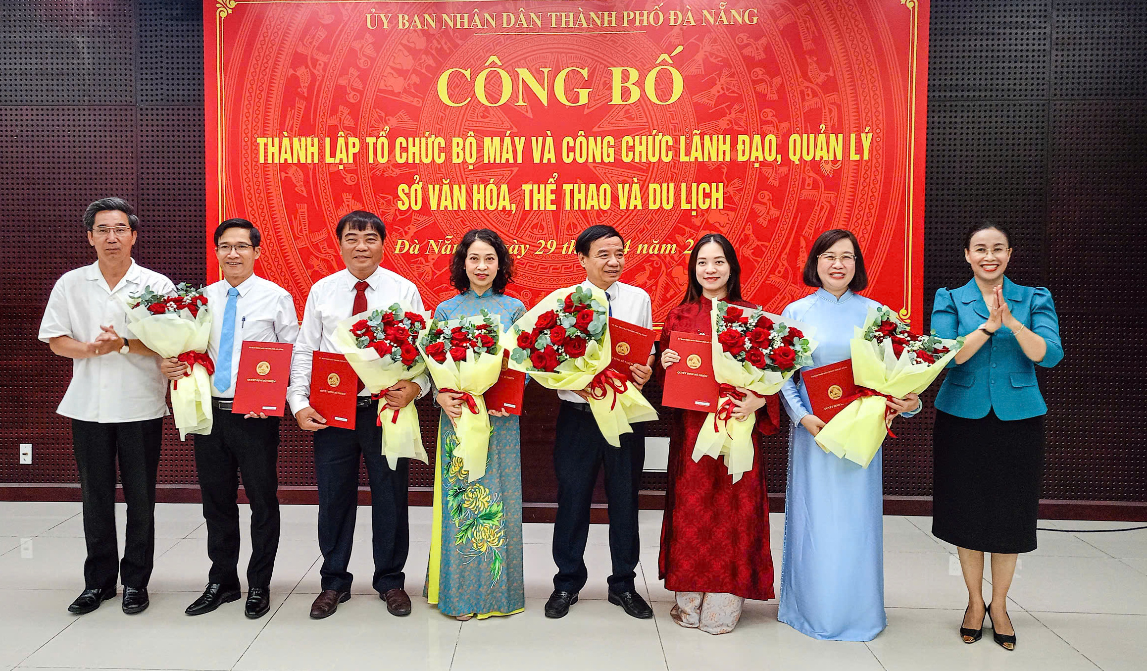Đà Nẵng công bố lãnh đạo mới của Sở Văn hóa - Thể thao và Du lịch - Ảnh 2.
