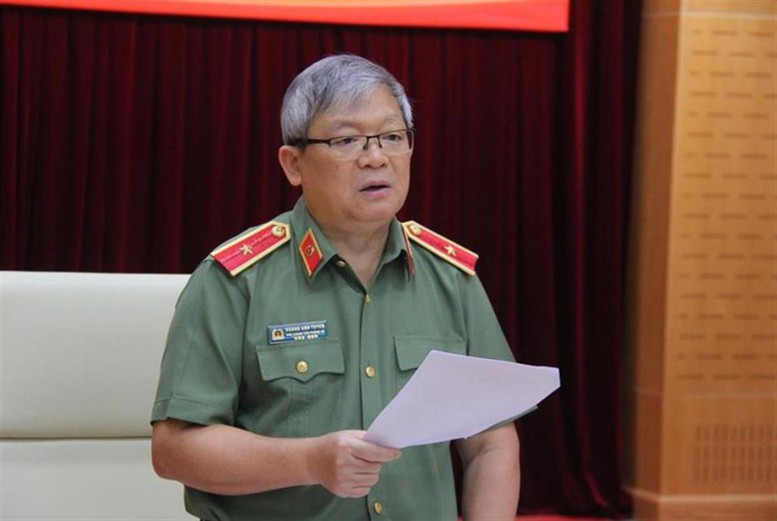 Thiếu tướng Hoàng Anh Tuyên, Phó Chánh Văn phòng Bộ Công an, phát biểu về tình hình sản phẩm giả
