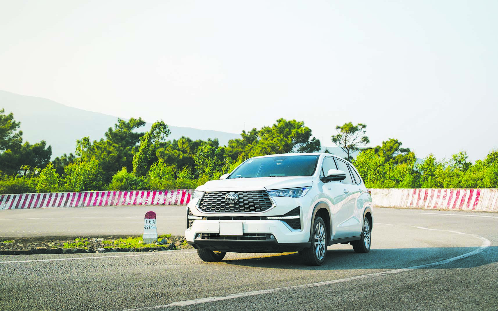 Khách hàng Việt tin tưởng gắn bó với xe hybrid, lý do là gì?- Ảnh 4.