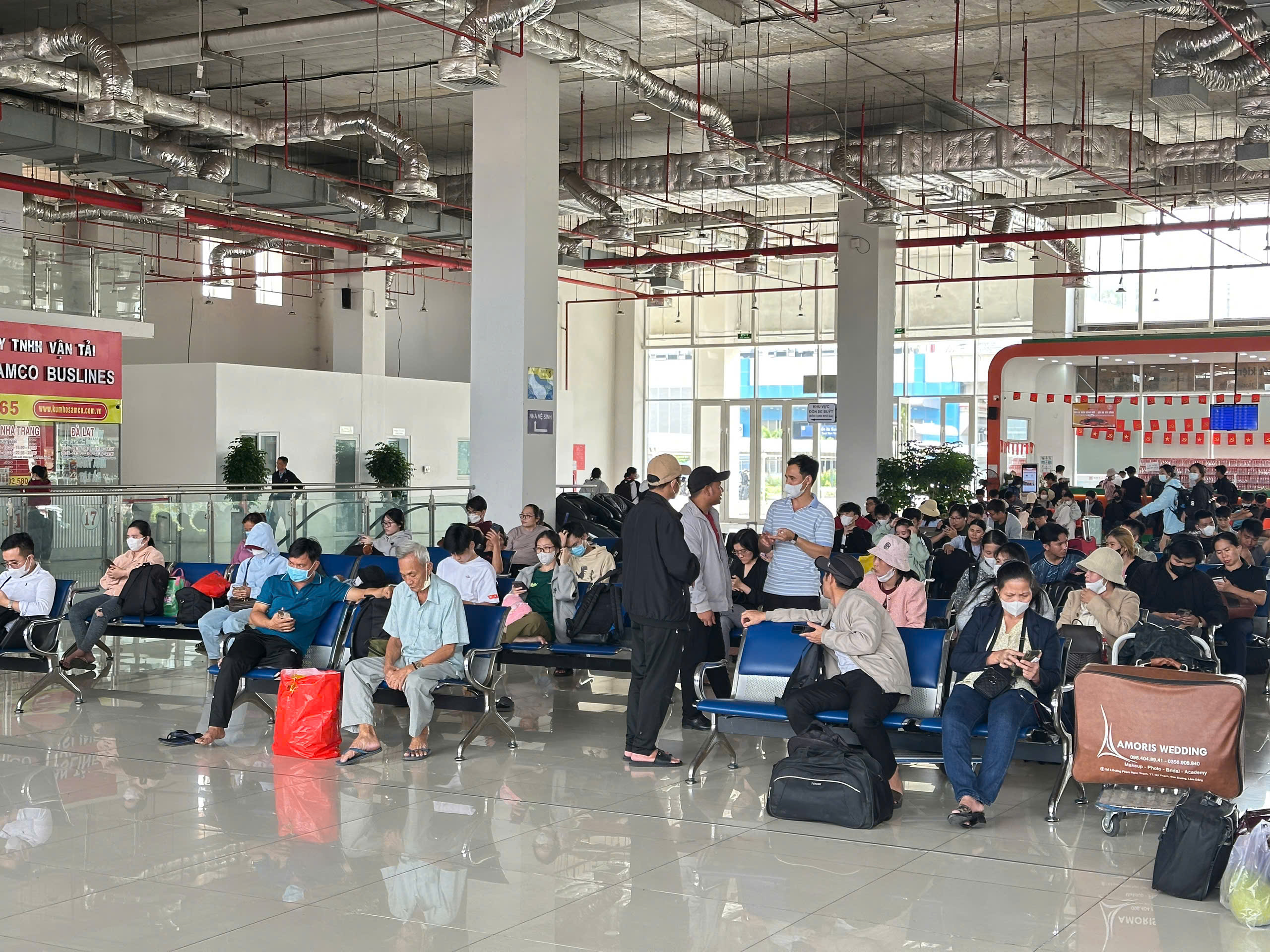 Bến xe Miền Đông mới đạt mốc đặc biệt- Ảnh 1. Bến xe Miền Đông mới đạt mốc đặc biệt- Ảnh 1.