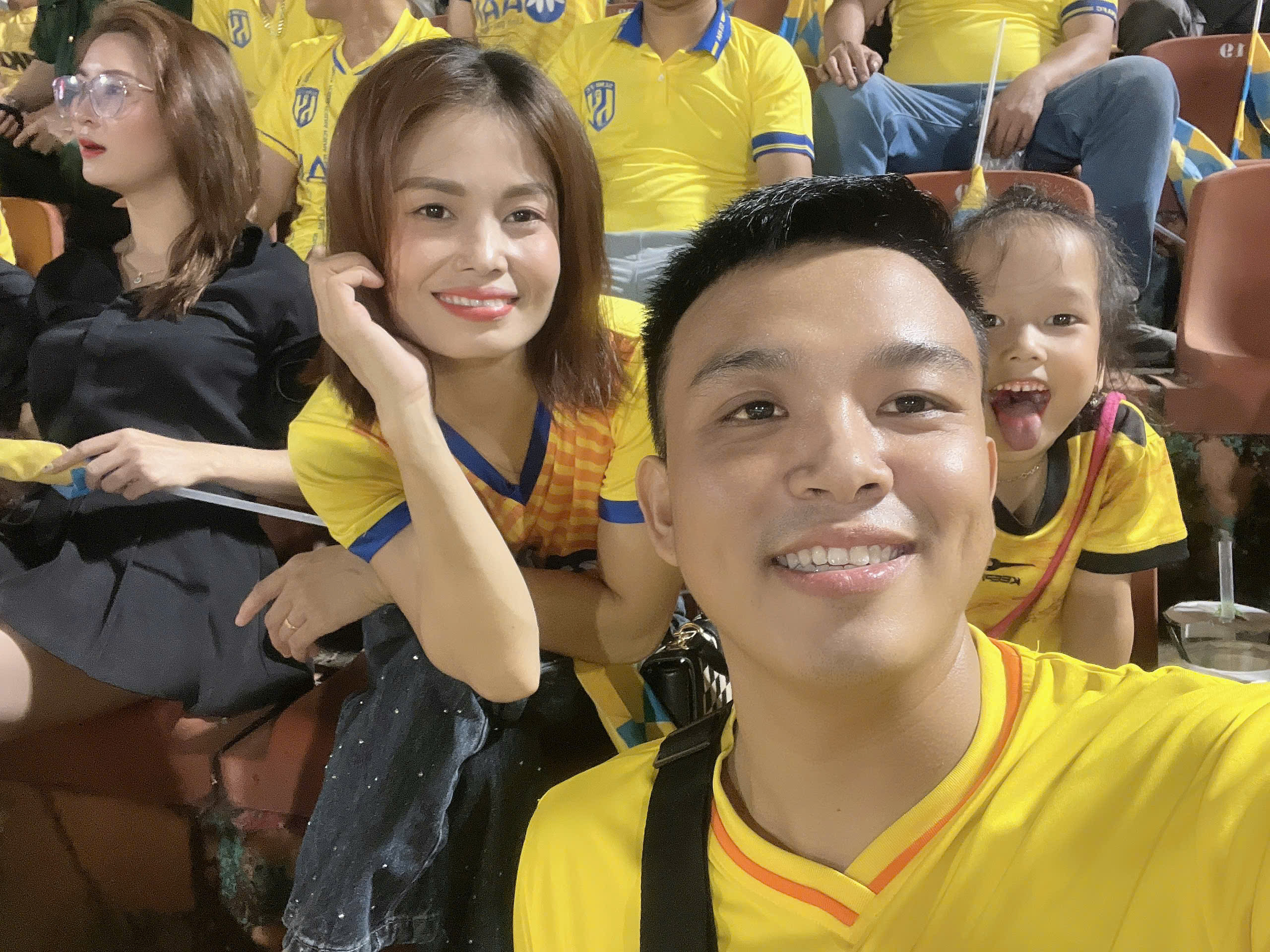 Niềm vui của công nhân trong kỳ nghỉ Giỗ tổ Hùng Vương- Ảnh 2. Niềm vui của công nhân trong kỳ nghỉ Giỗ tổ Hùng Vương- Ảnh 2.