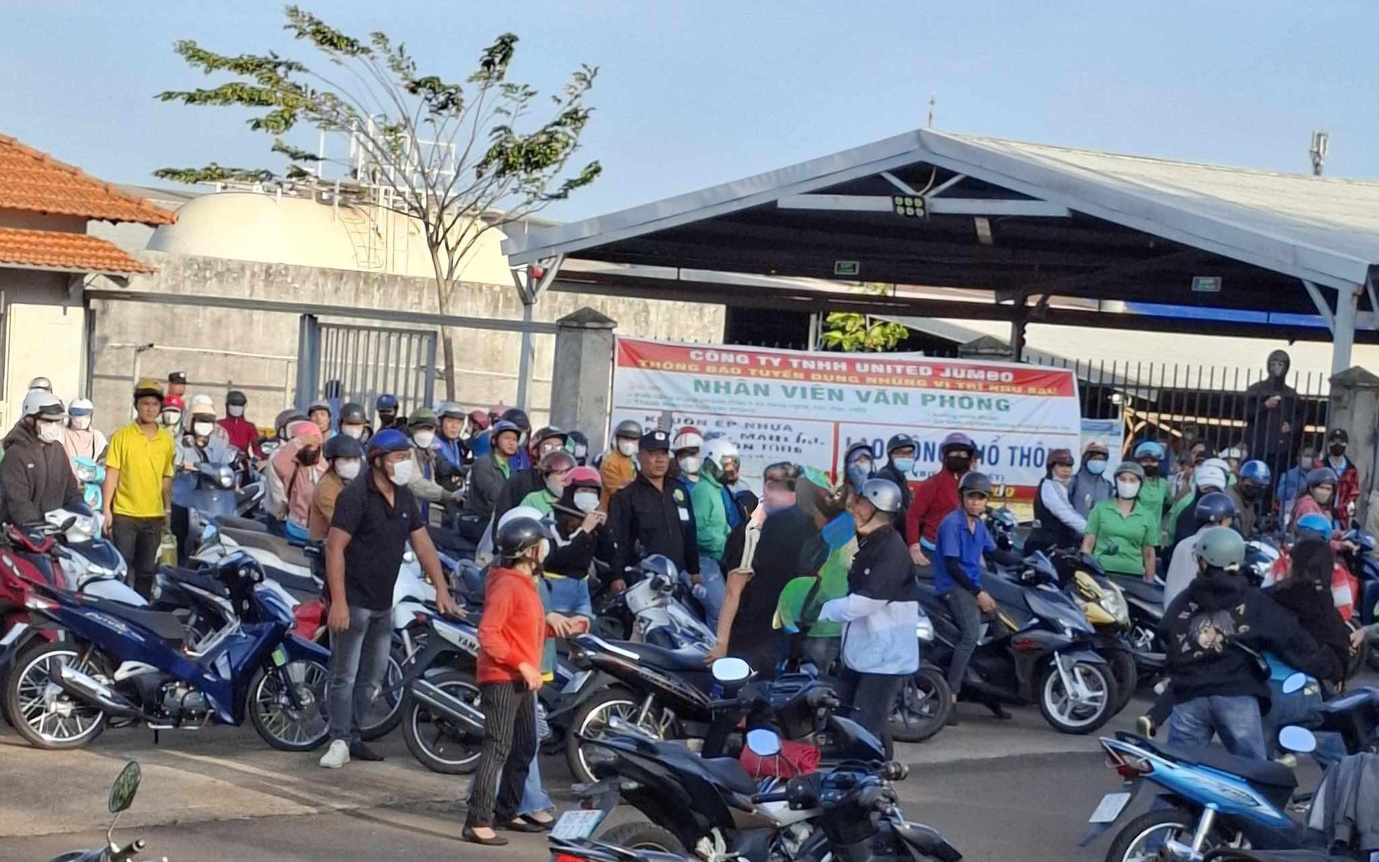 Rượt đuổi, ẩu đả gây náo loạn ở Biên Hoà - Ảnh 1.