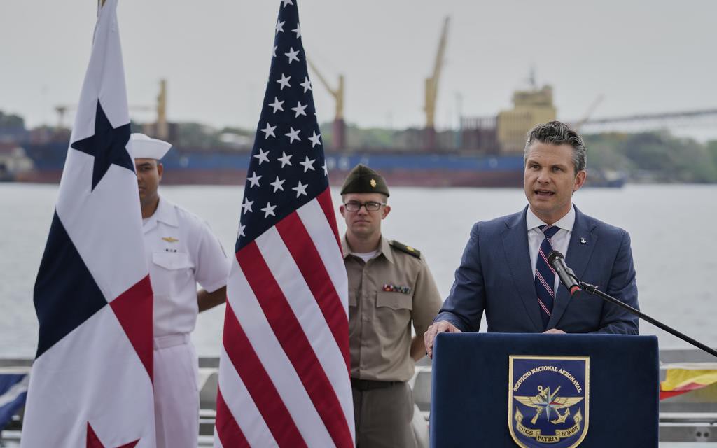 Trung Quốc gay gắt khi tượng đ&agrave;i bị ph&aacute; dỡ tại Panama - Ảnh 2.